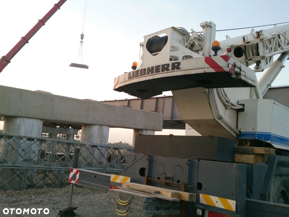 Liebherr LIEBHERR LTM1050 - 4