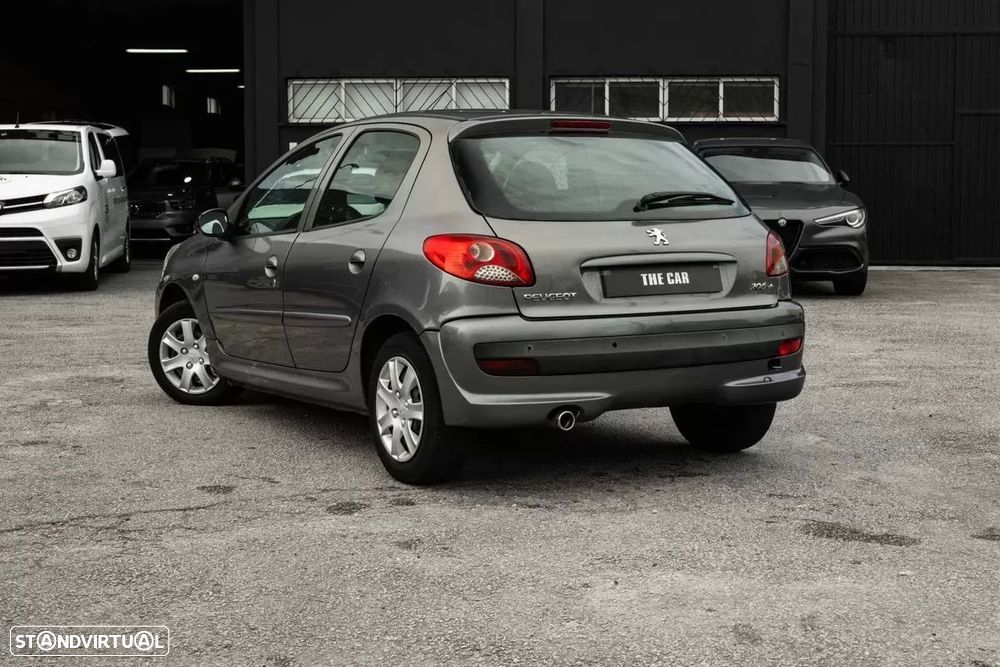 Peugeot 206+ 1.1 Urban - 6