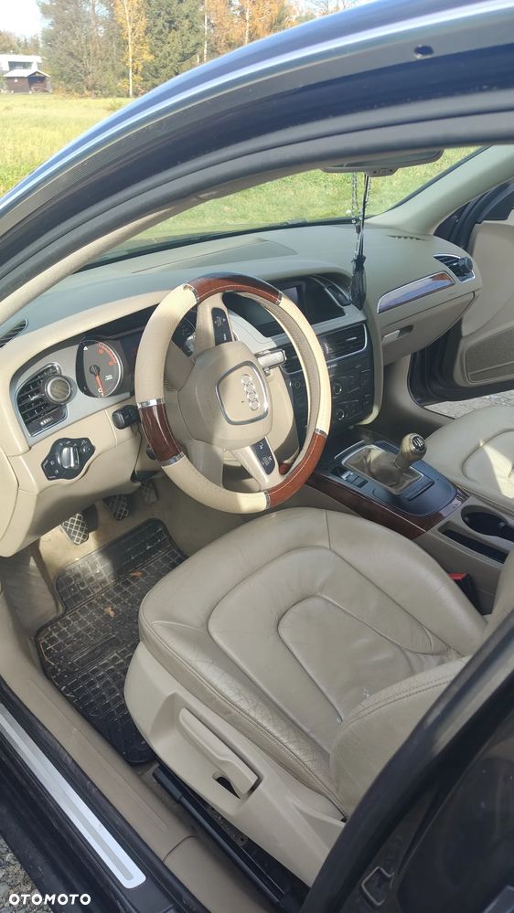 Audi A4 Limousine - 6