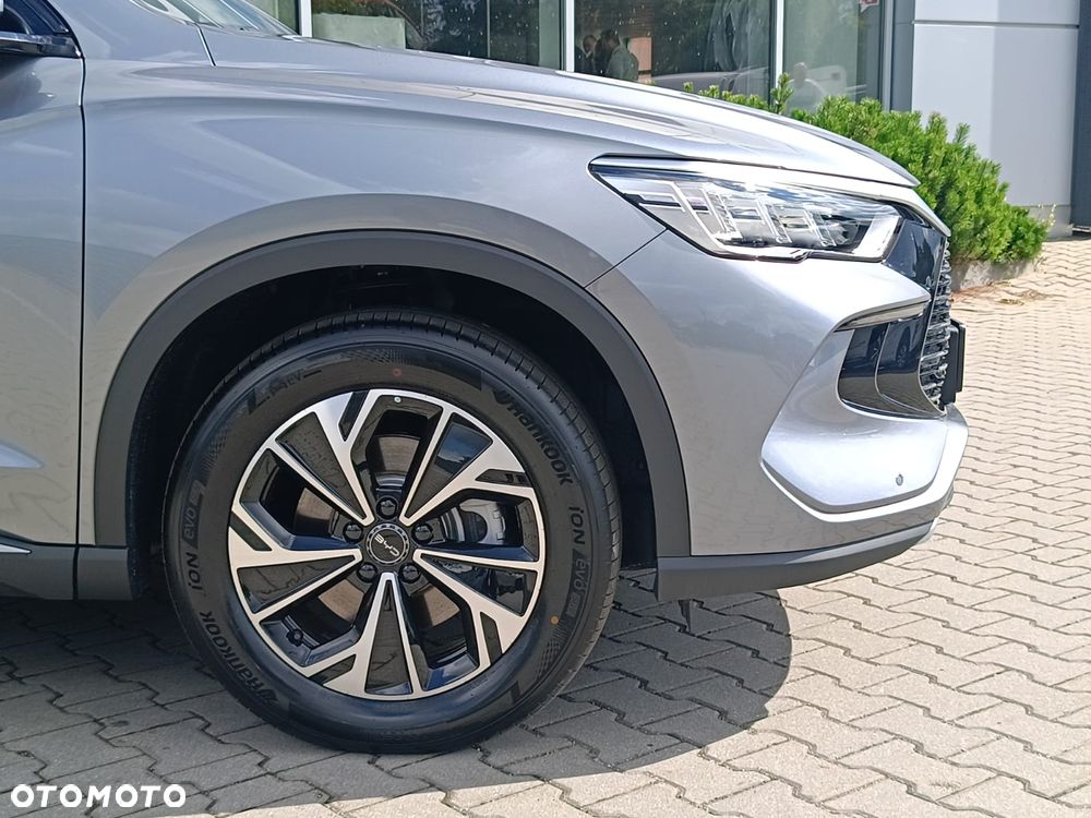 BYD Sealion 5 - 13