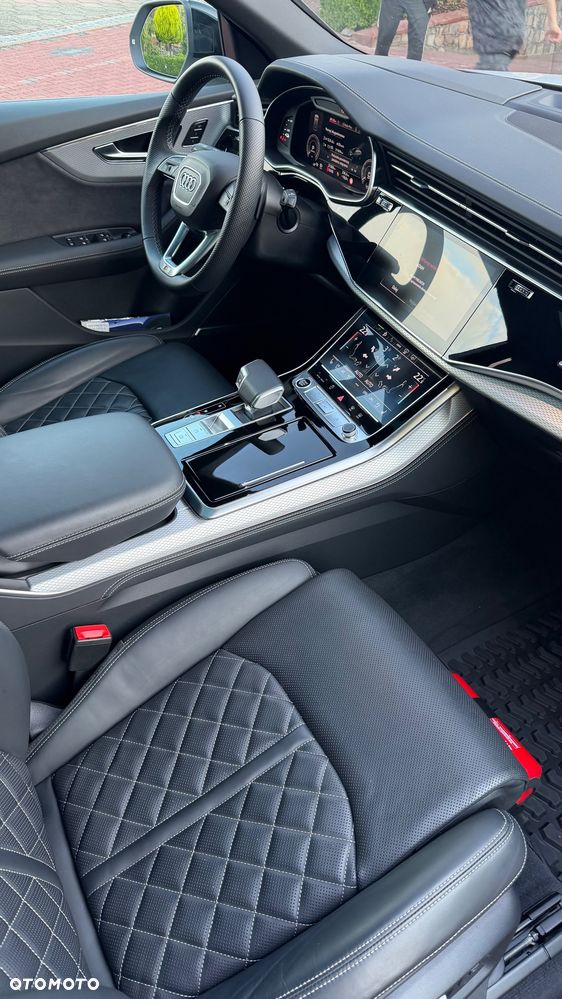 Audi Q8 TFSI e PHEV 290 kW Quattro Tiptronic - 4
