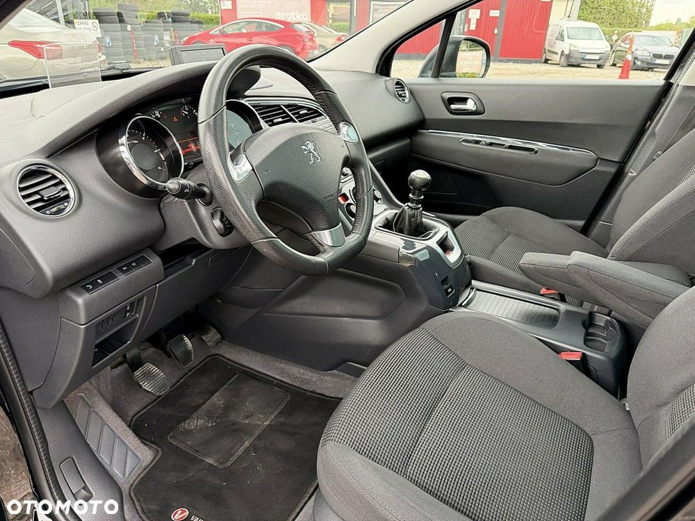 Peugeot 5008 - 11