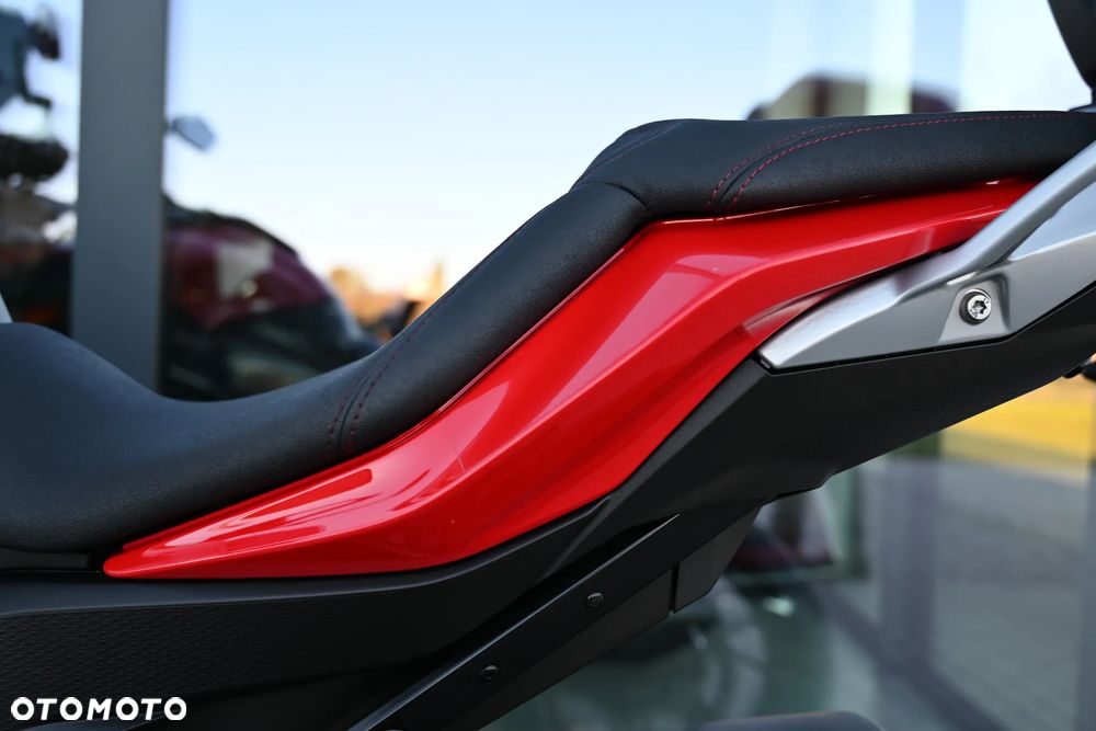 BMW XR - 33