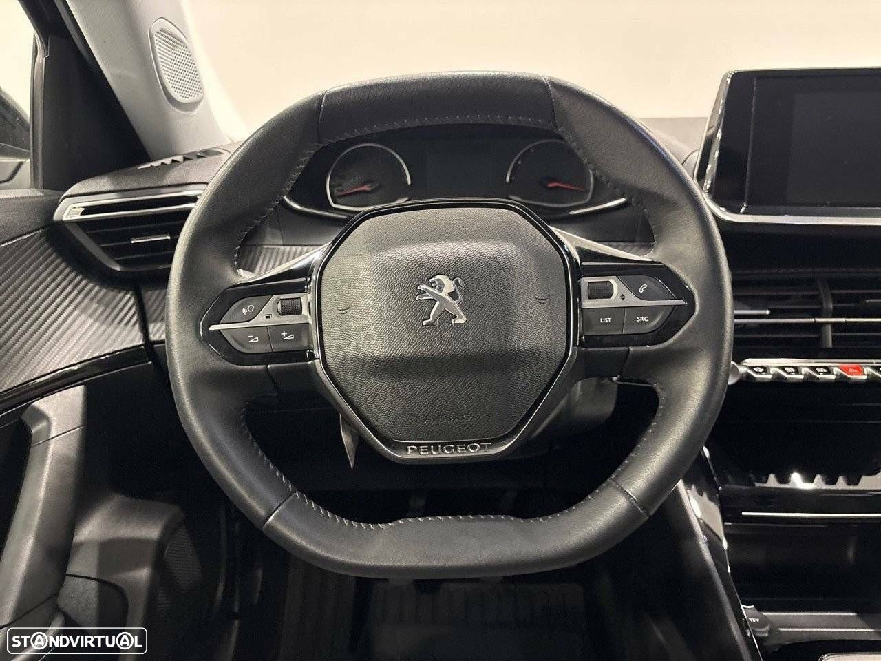 Peugeot 2008 1.2 PureTech Allure - 12
