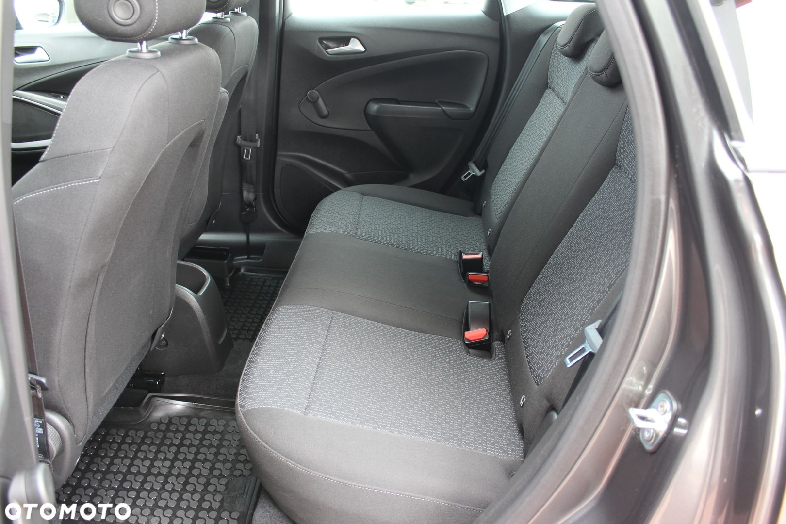 Opel Crossland - 14