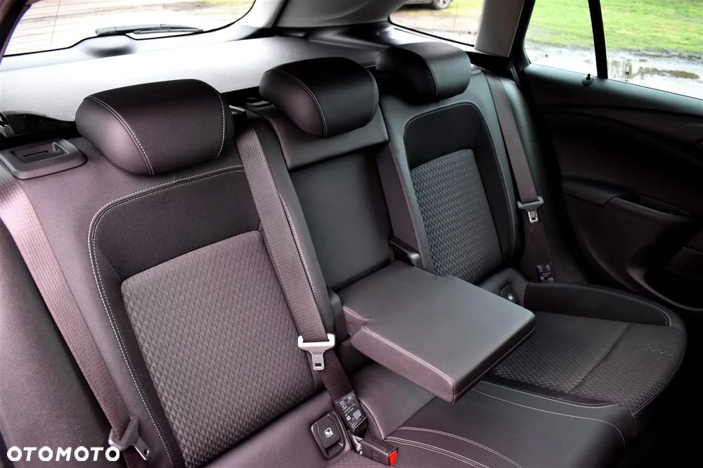 Opel Astra 1.4 Turbo Start/Stop Innovation - 22