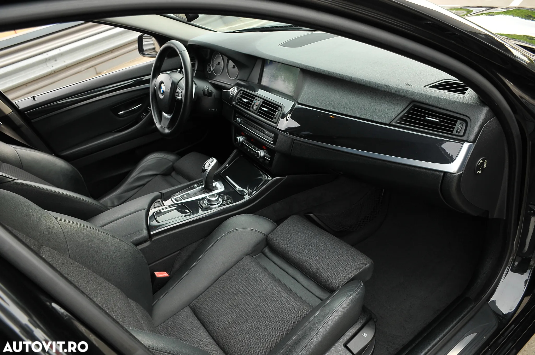 BMW Seria 5 520d Aut. - 15