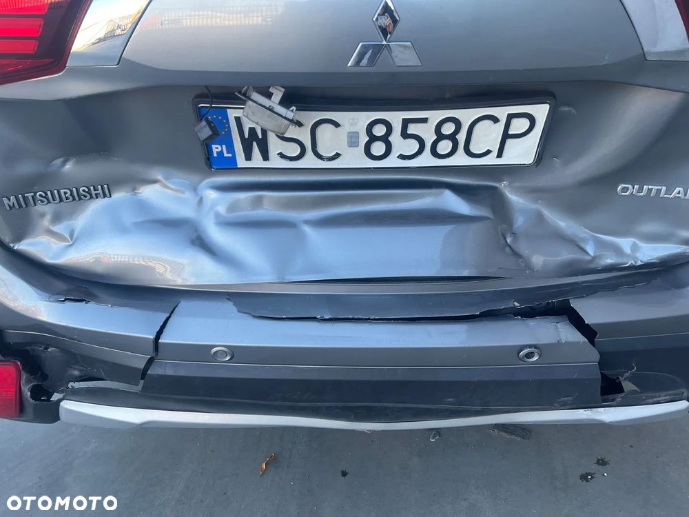 Mitsubishi Outlander 2.0 Intense 4WD CVT - 12