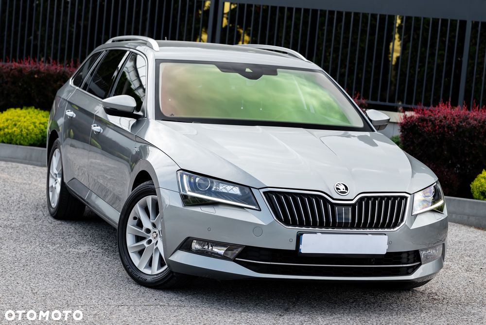 Skoda Superb 2.0 TDI 4x4 L&K DSG - 1
