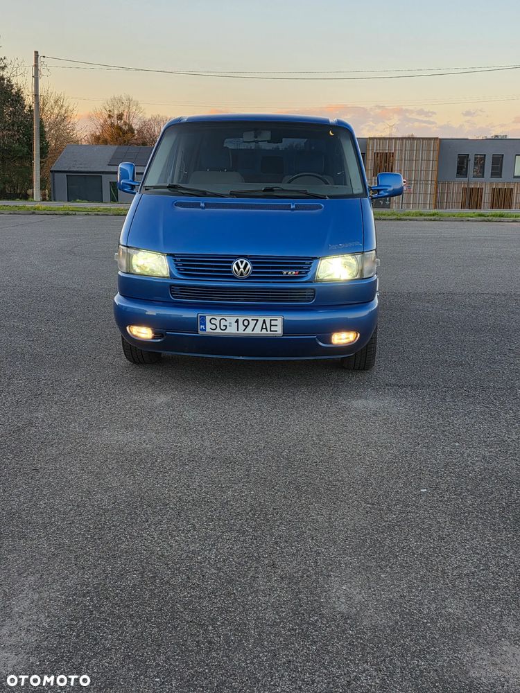 Volkswagen Multivan - 18