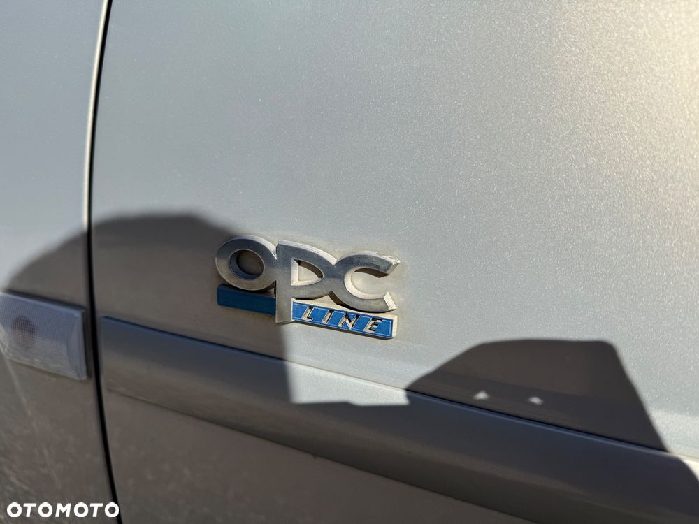 Opel Vectra 1.9 CDTI Cosmo - 27