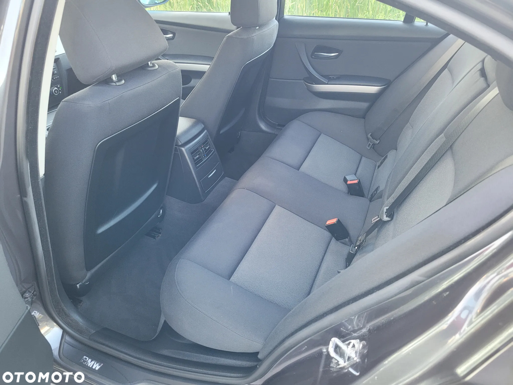 BMW Seria 3 318d - 13