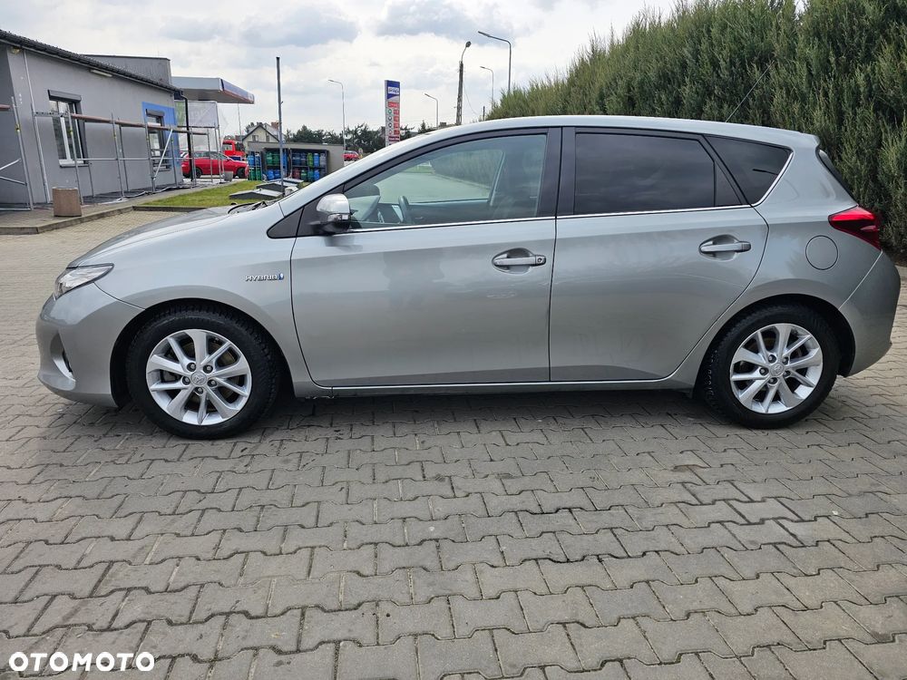 Toyota Auris 1.8 HSD Luna - 4