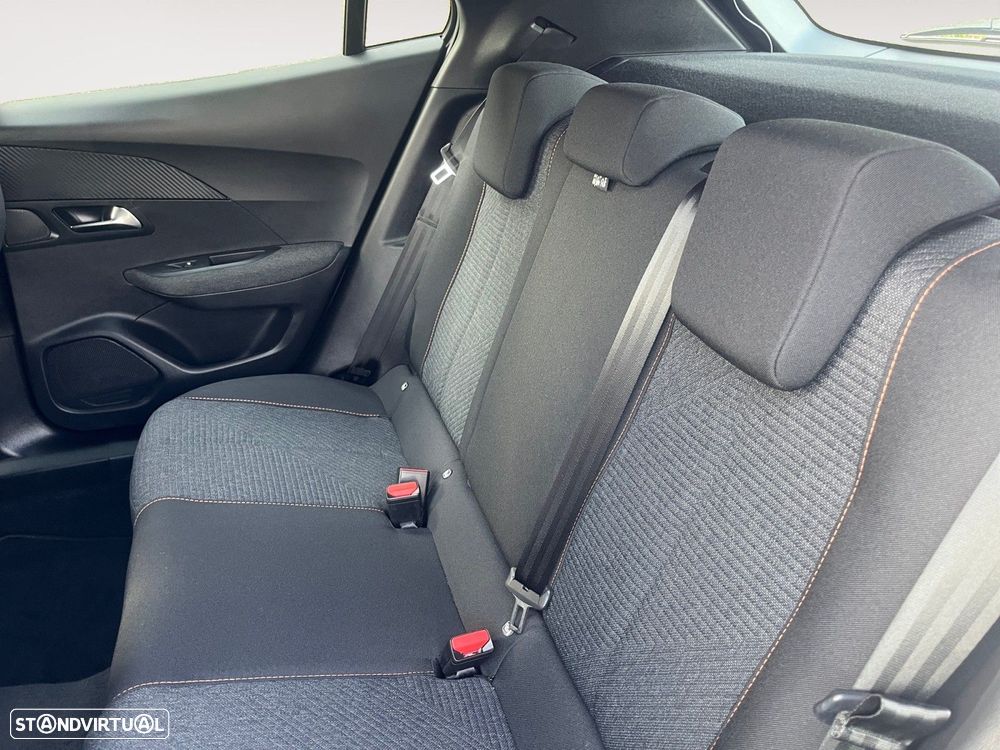 Peugeot 2008 1.2 PureTech Style - 13