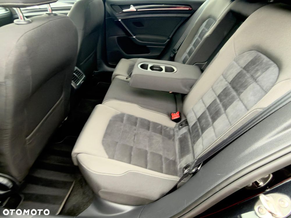 Volkswagen Golf 1.4 TSI Highline - 18