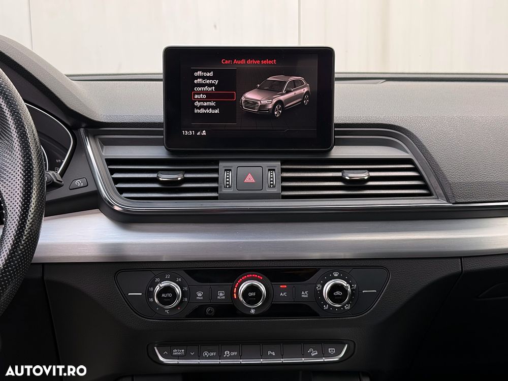 Audi Q5 2.0 40 TDI quattro S tronic Design - 7