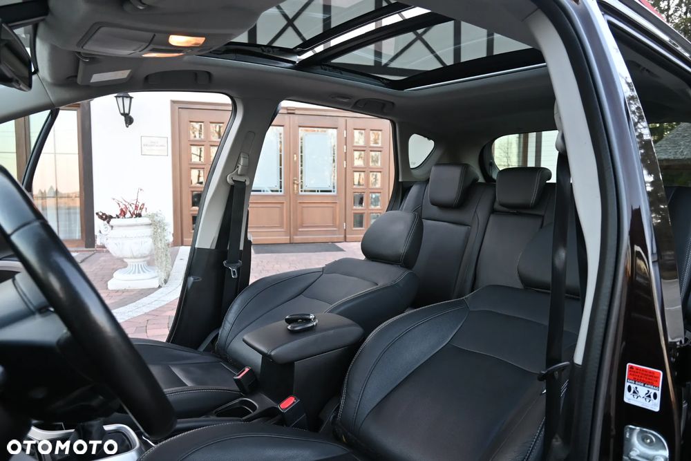 Suzuki SX4 S-Cross 1.6 DDiS Premium 4WD - 38