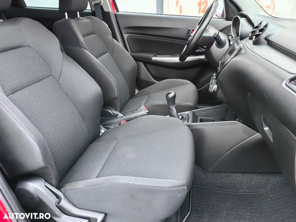 Suzuki Swift 1.2 Dualjet 12V MHEV Spirit - 8