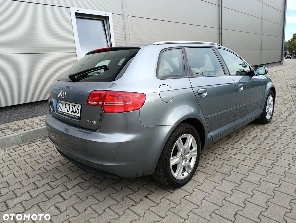 Audi A3 Sportback - 16