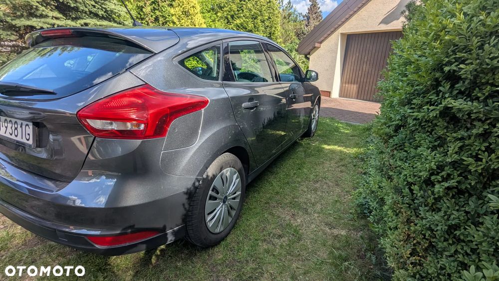 Ford Focus 1.6 Trend - 5