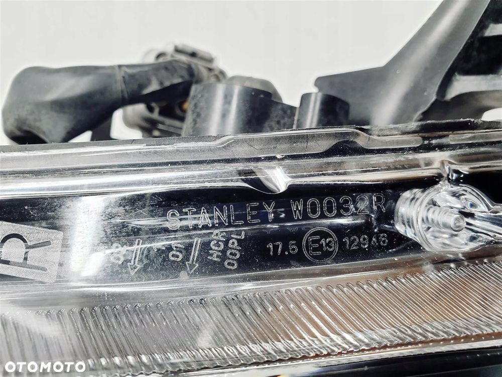 CITROEN C-ZERO 10r PRAWA LAMPA PRZÓD ORY EU - 7