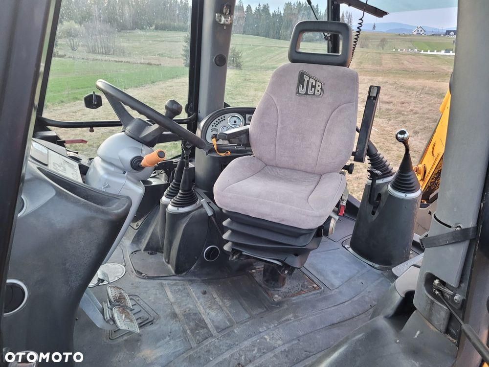 JCB 4CX - 4