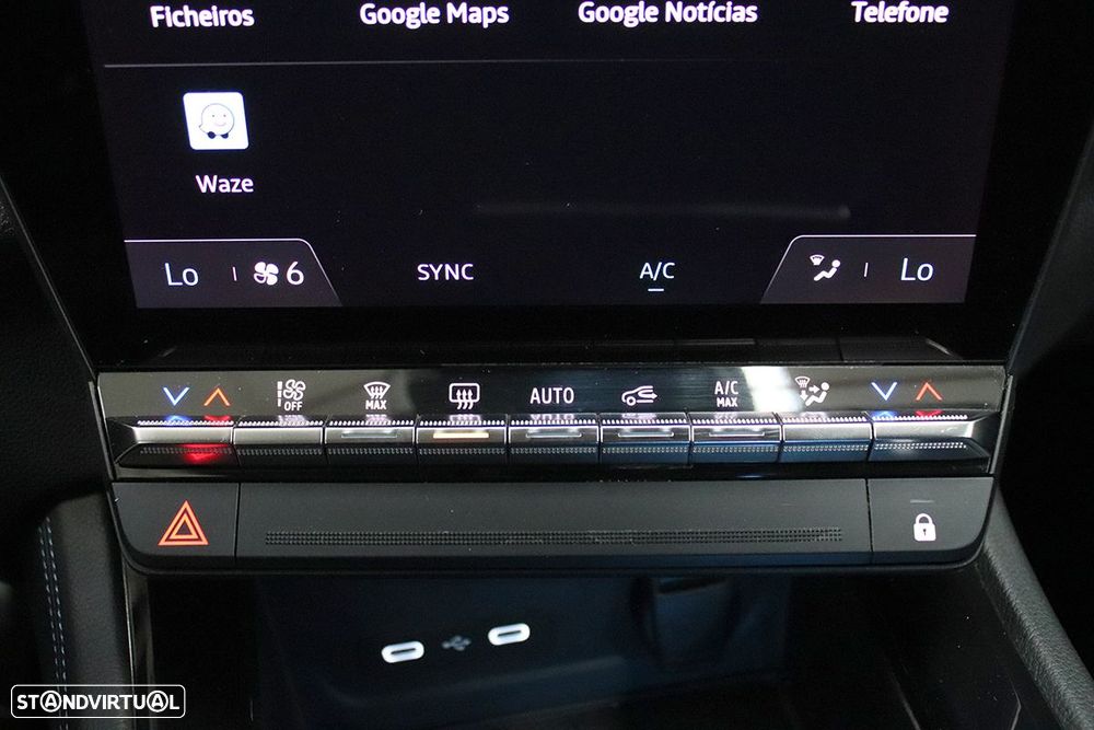 Renault Austral 1.2 E-Tech Techno Espirit - 13