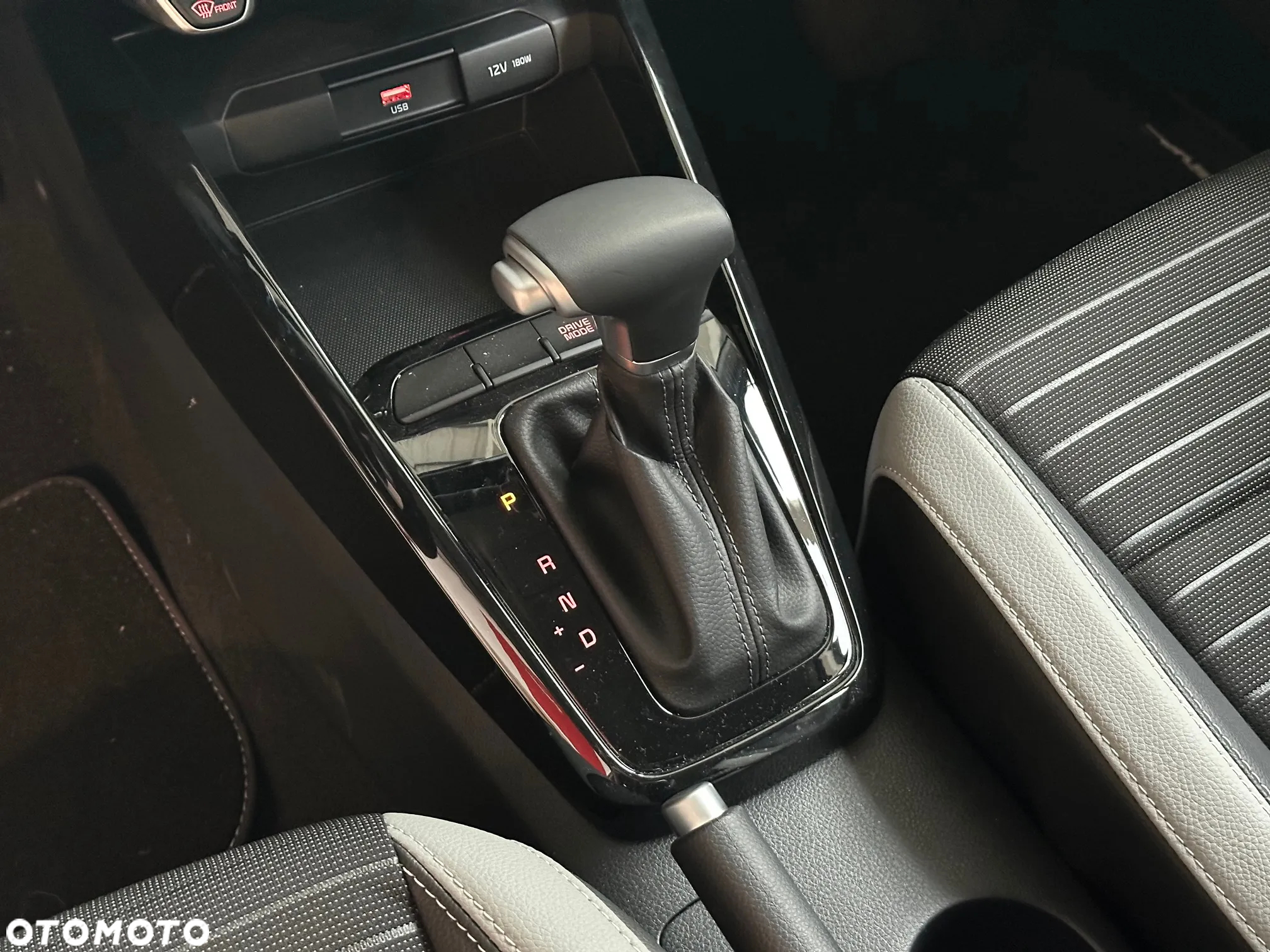 Kia Stonic 1.0 T-GDI L DCT - 17