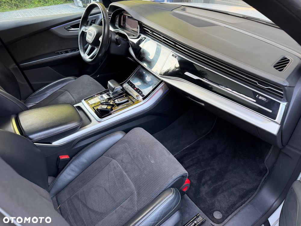 Audi Q8 50 TDI mHEV Quattro Black Edition Tiptronic - 4
