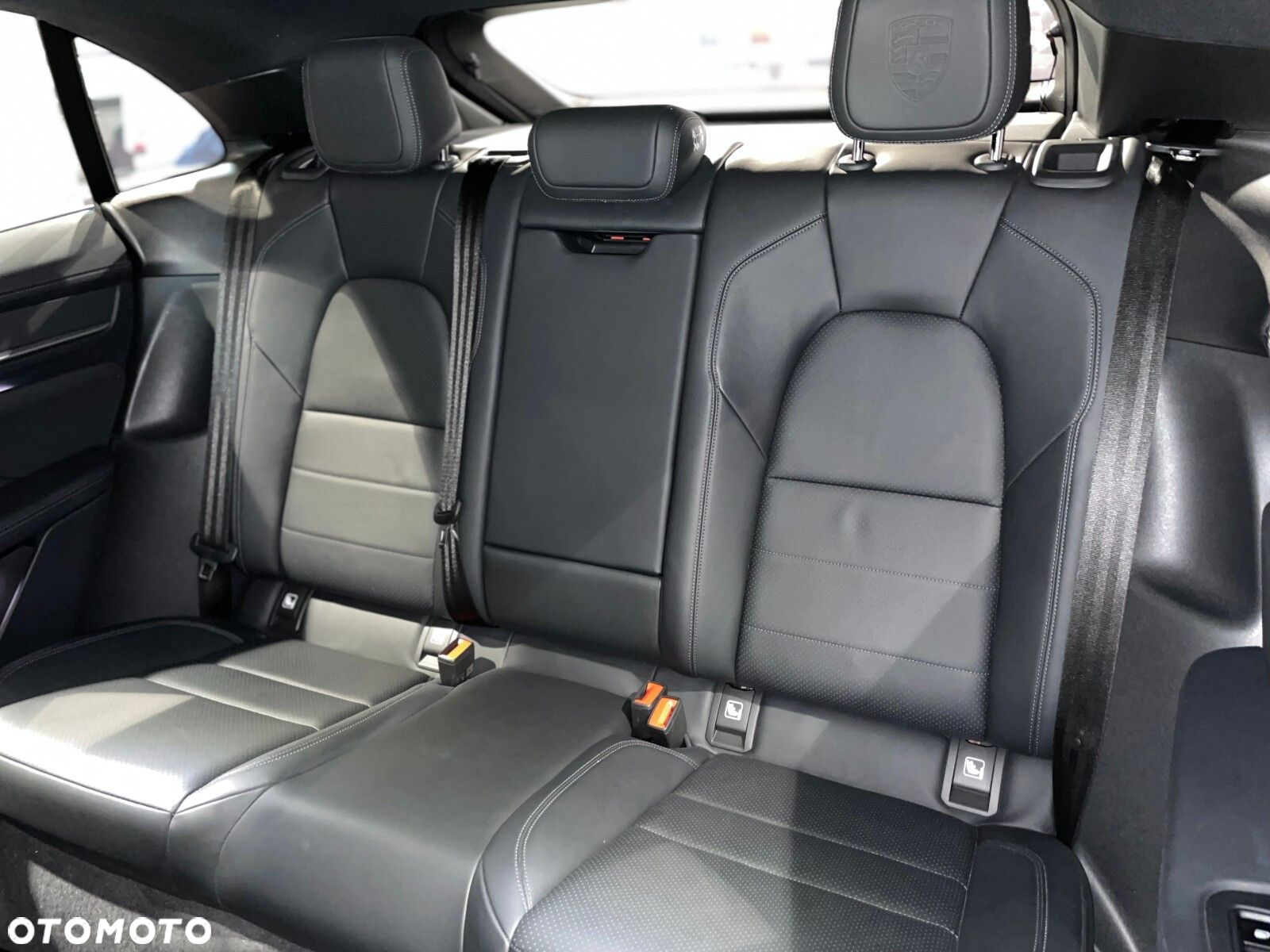 Porsche Macan - 25