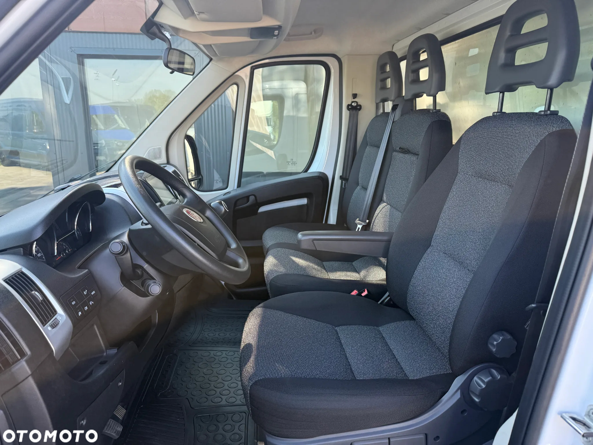 Fiat Ducato 2.3 140KM / Kontener 4,2m 8EP + Winda Dhollandia 750kg / 178.500KM / PO SERWISIE / ZAREJESTROWANY W PL - 28