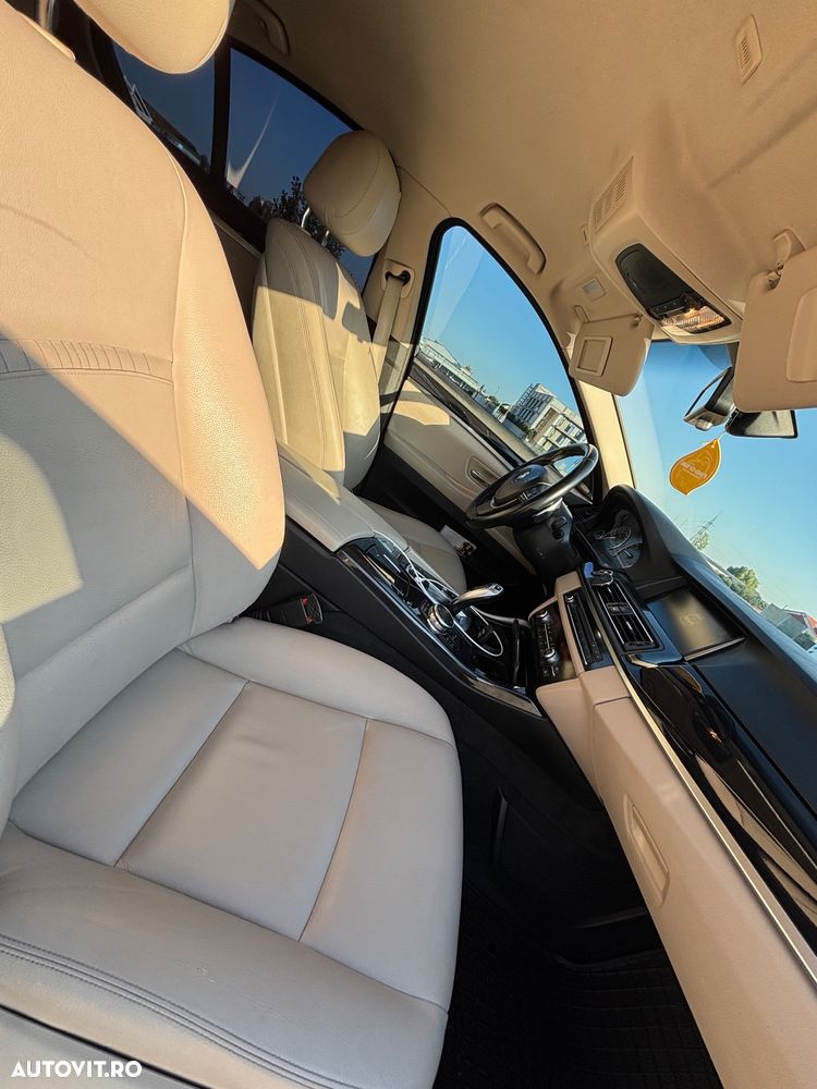 BMW Seria 5 520d Aut. Luxury Line - 9