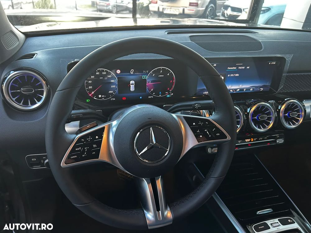 Mercedes-Benz GLB 220 d 4Matic 8G-DCT Progressive Advanced - 9