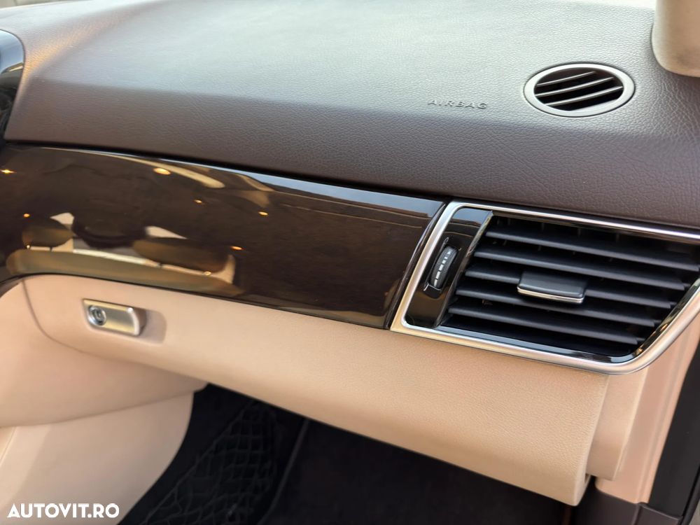 Mercedes-Benz GLE 250 d 4Matic 9G-TRONIC Exclusive - 24