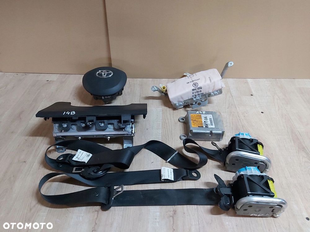 Toyota Yaris III PODUSZKA AIR BAG kierowcy deska napinacz pas przód - 1