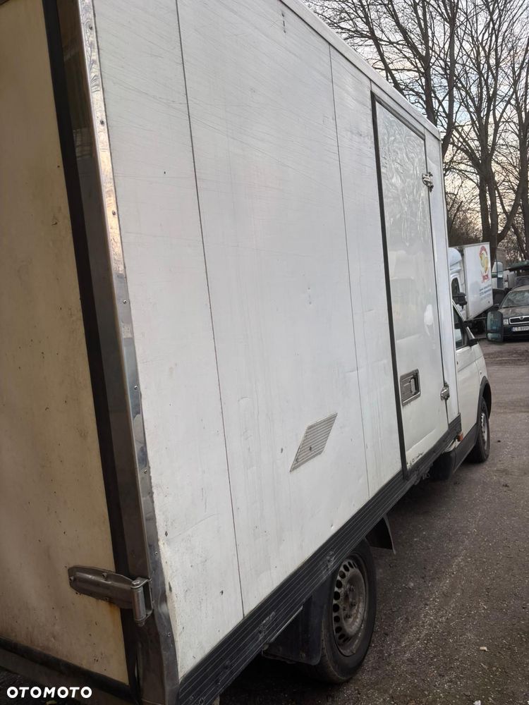 Volkswagen T5 Autochlodnia kontener - 3