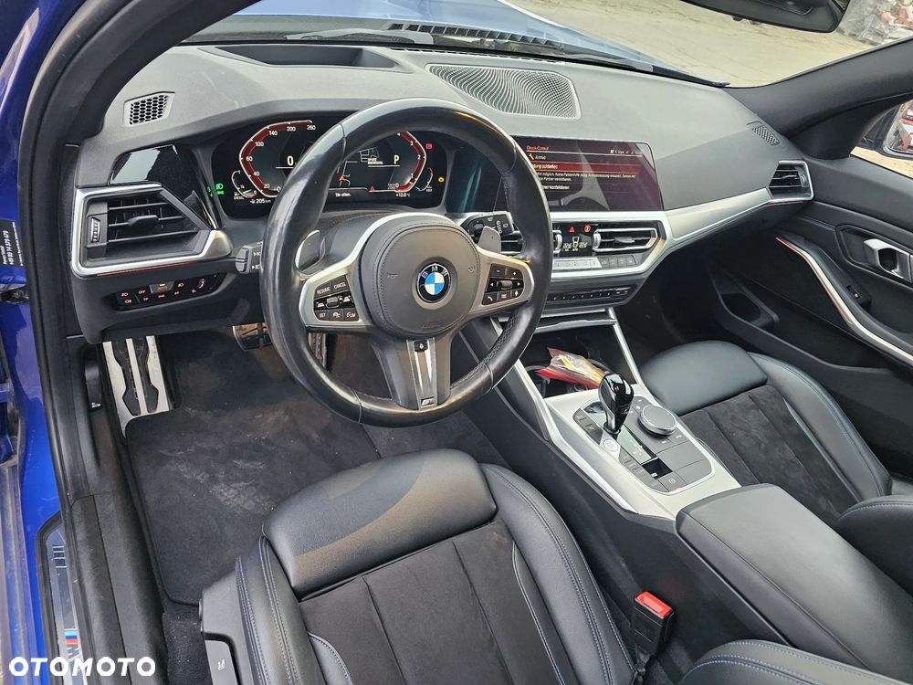 BMW Seria 3 320d xDrive Edition M Sport Shadow - 21