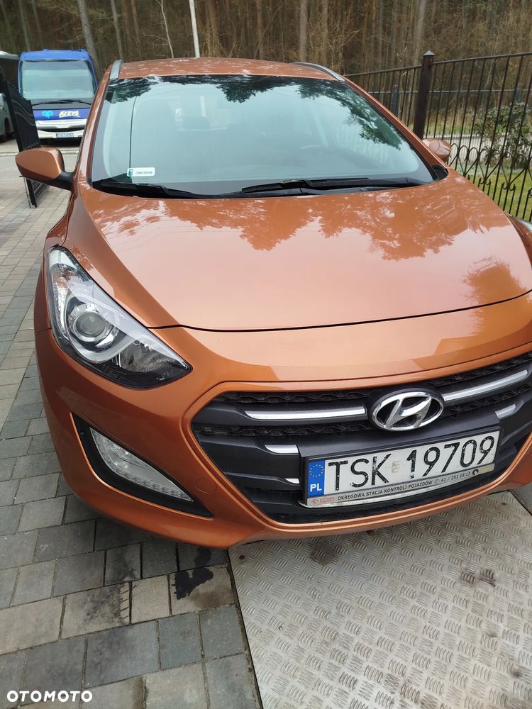 Hyundai i30 1.6 Classic + - 11
