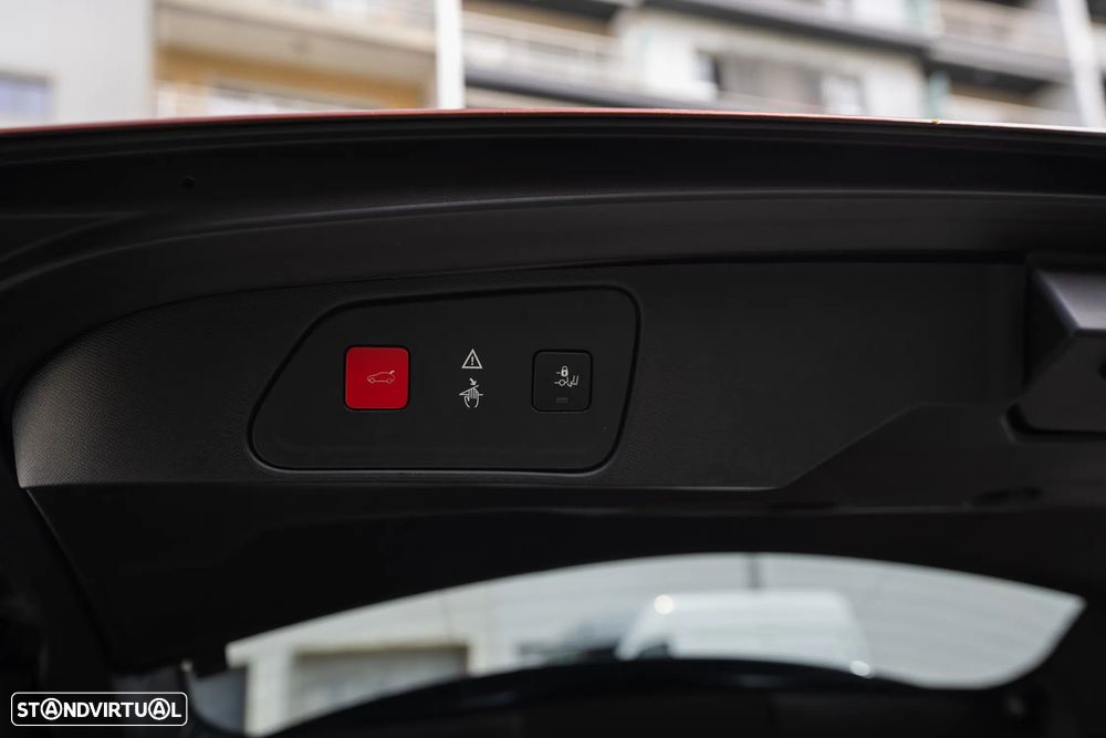 Peugeot 3008 2.0 BlueHDi GT EAT8 - 4