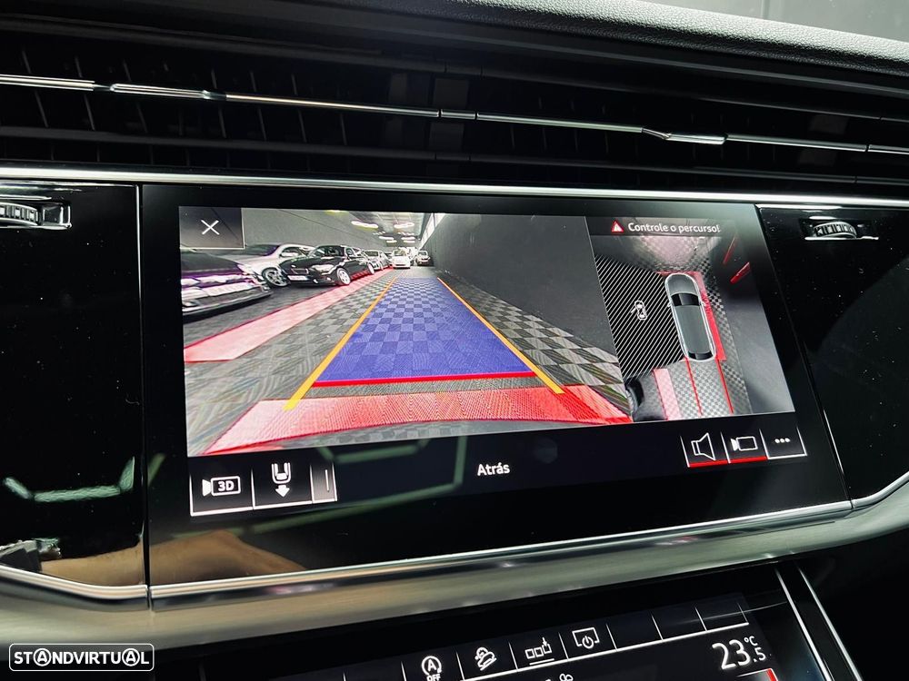 Audi SQ8 - 26