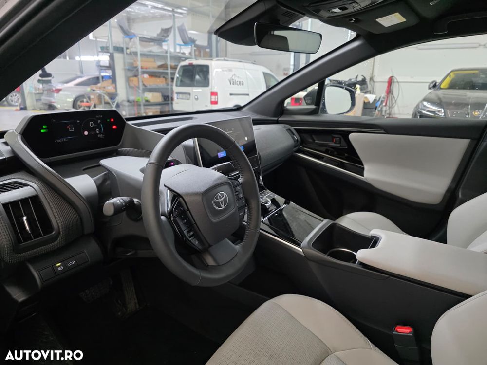 Toyota BZ4X 150 KW FWD (4x2) Luxury - 11