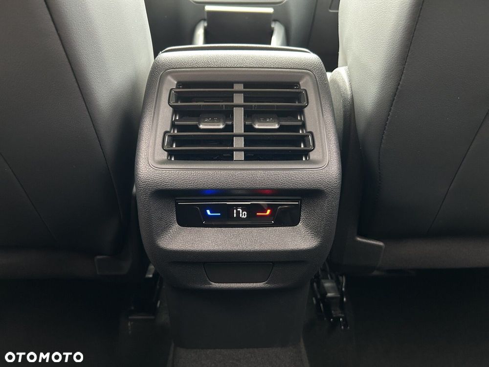 Volkswagen Tiguan - 29