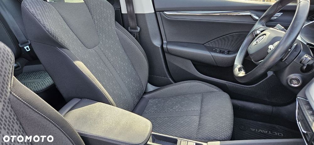 Skoda Octavia 2.0 TDI SCR Style DSG - 20