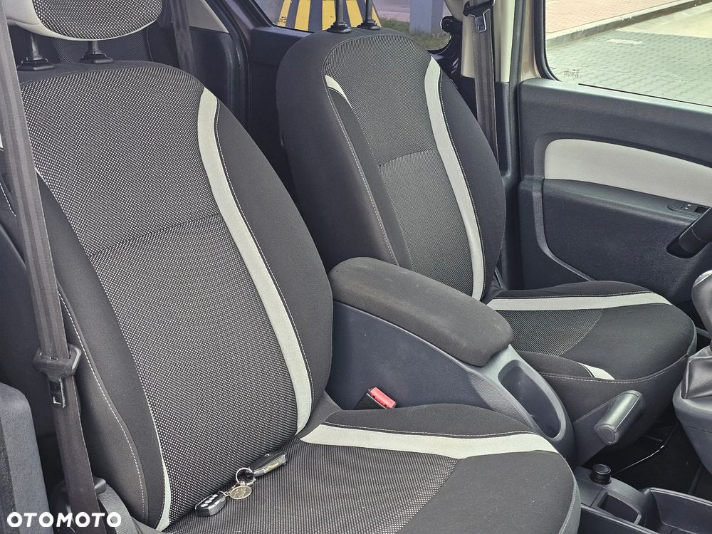 Renault Kangoo 1.6 16V 105 Happy Family - 13