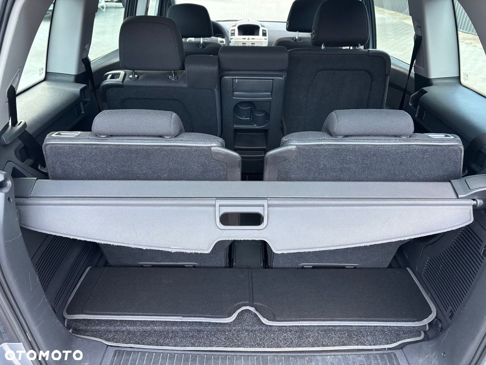 Opel Zafira 1.8 Enjoy - 11