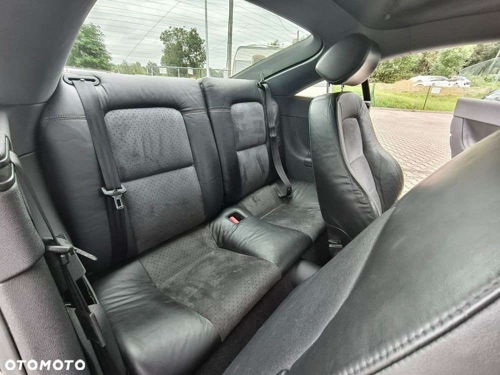 Audi TT Coupé - 16
