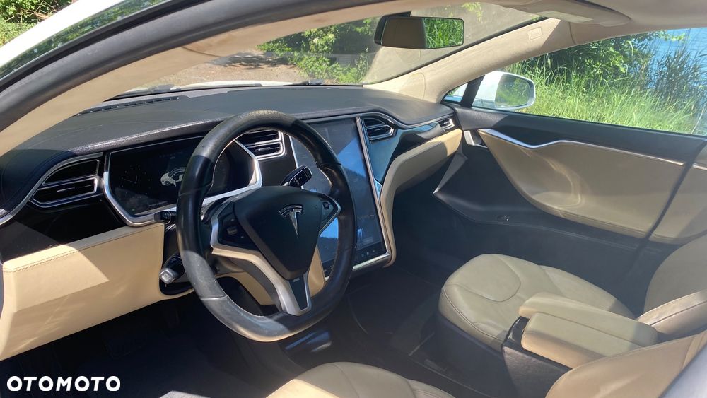 Tesla Model S 60 - 13