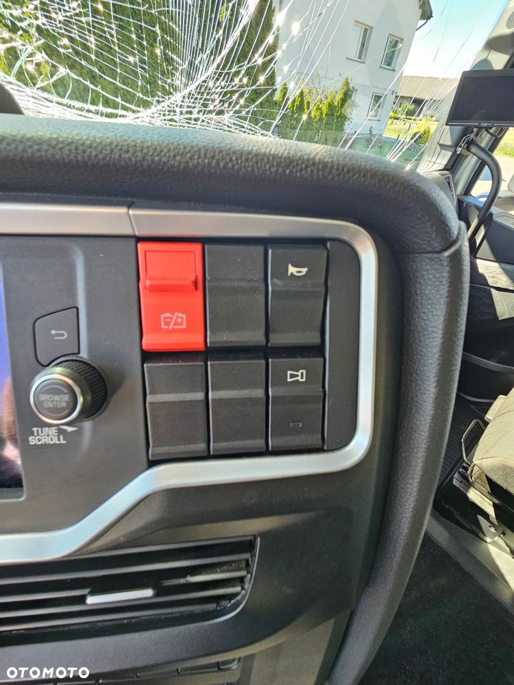 Iveco S-WAY 490KM - 9