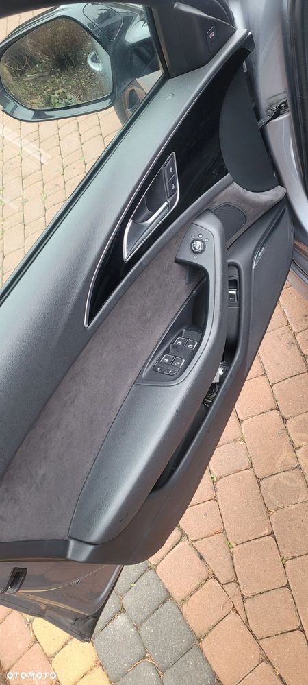 Audi A6 Avant 2.0 TDI Ultra S tronic - 21
