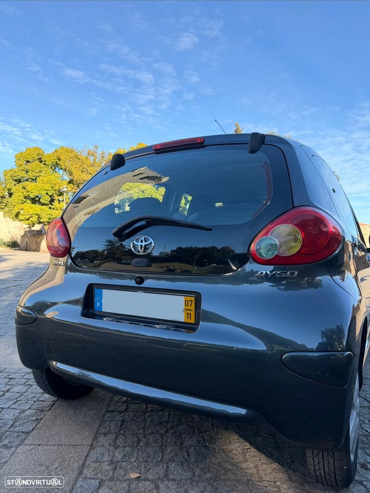 Toyota Aygo 1.0 + AC - 7